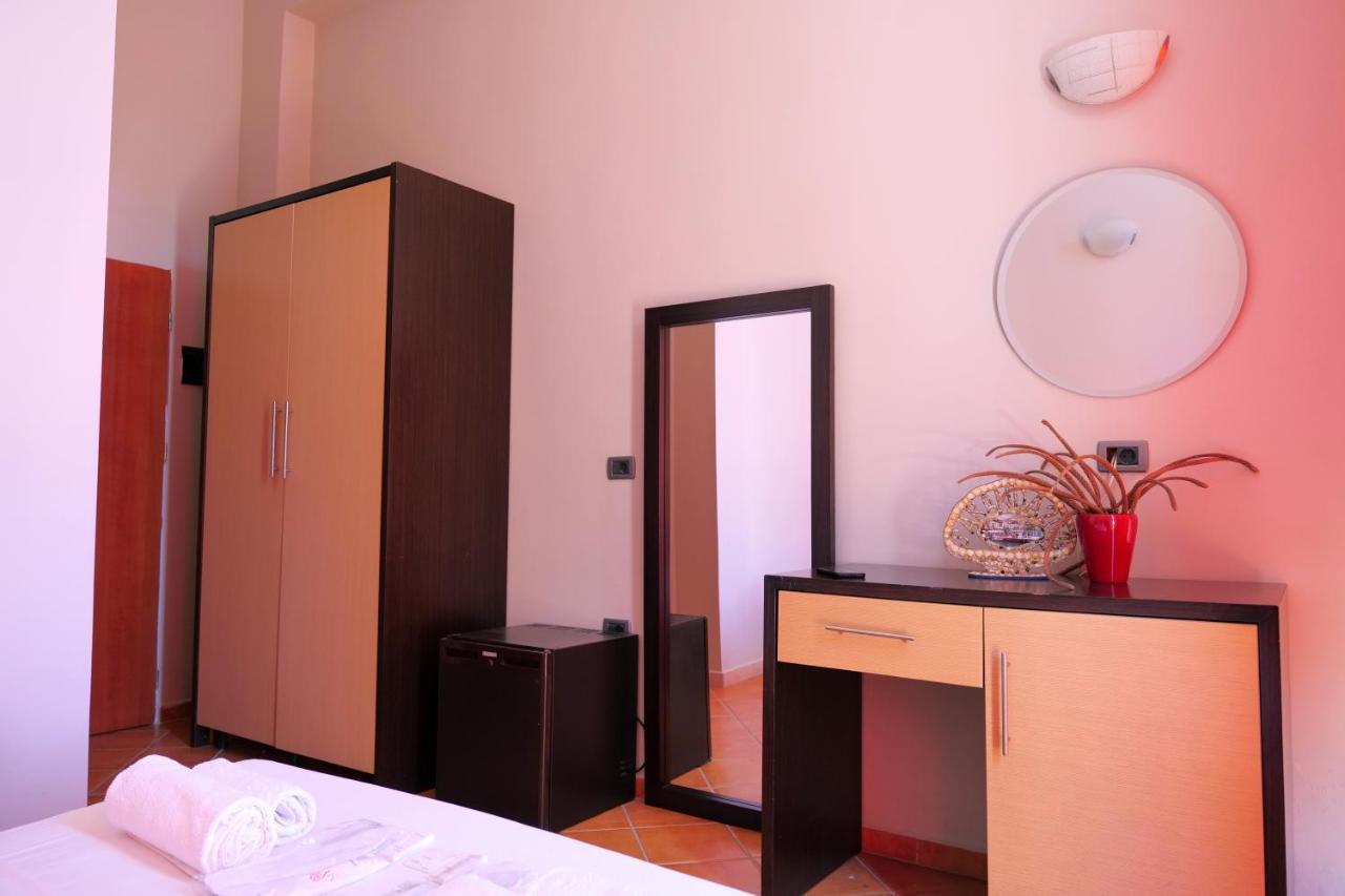 Hotel Ceka Саранда Екстер'єр фото