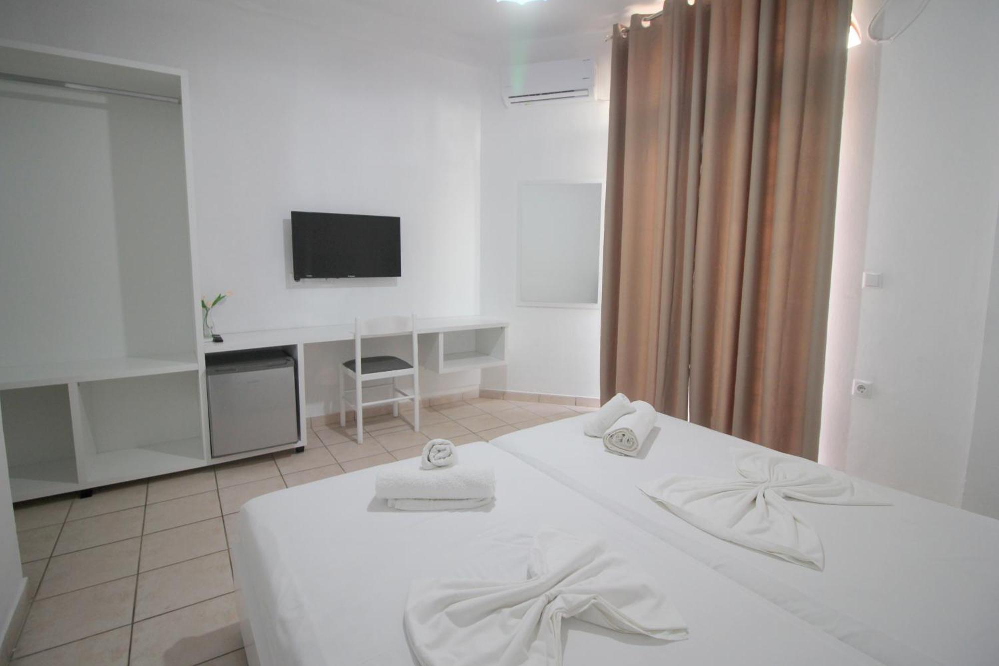 Hotel Ceka Саранда Екстер'єр фото