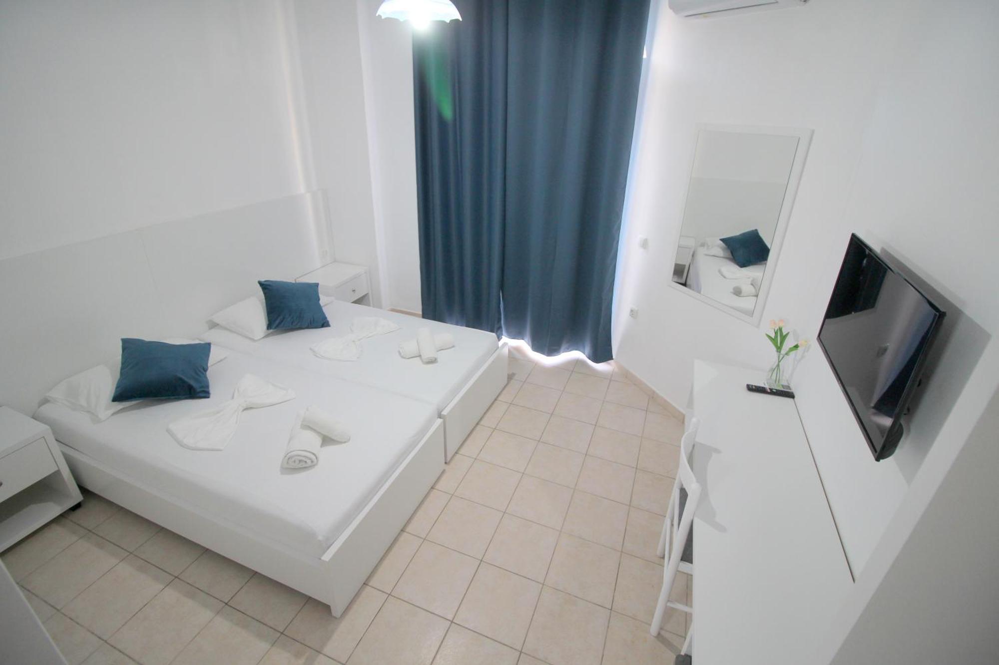 Hotel Ceka Саранда Екстер'єр фото