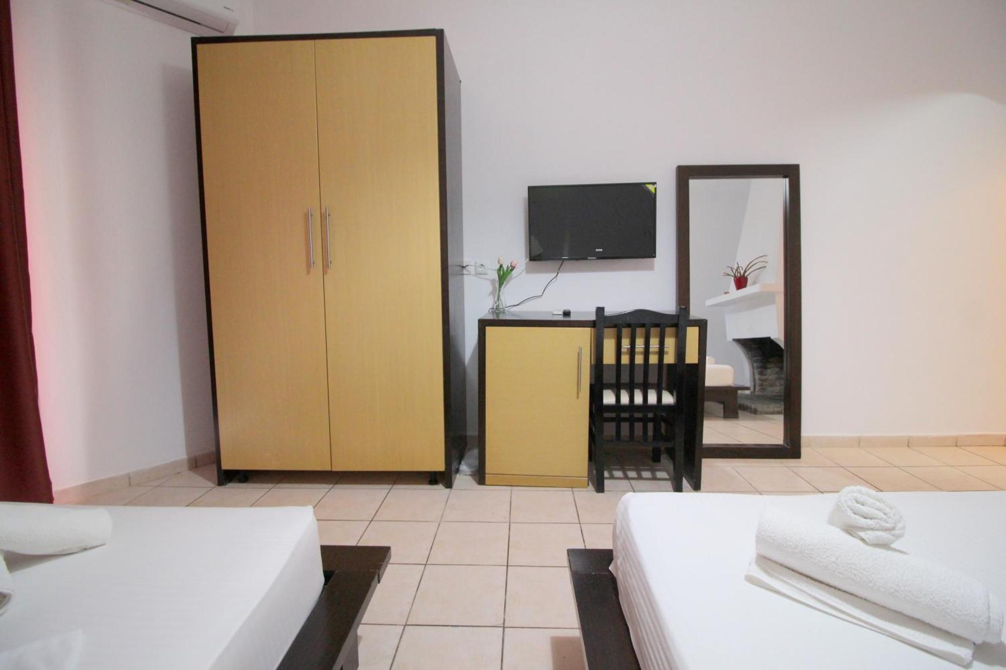 Hotel Ceka Саранда Екстер'єр фото