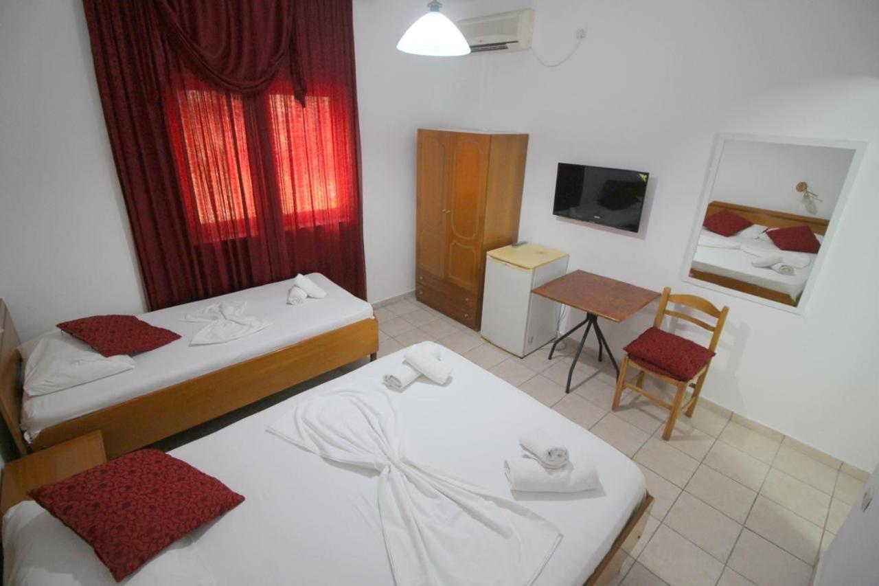 Hotel Ceka Саранда Екстер'єр фото