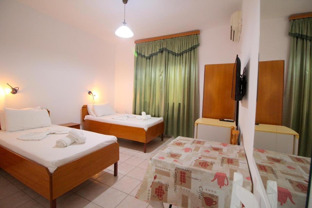 Hotel Ceka Саранда Екстер'єр фото