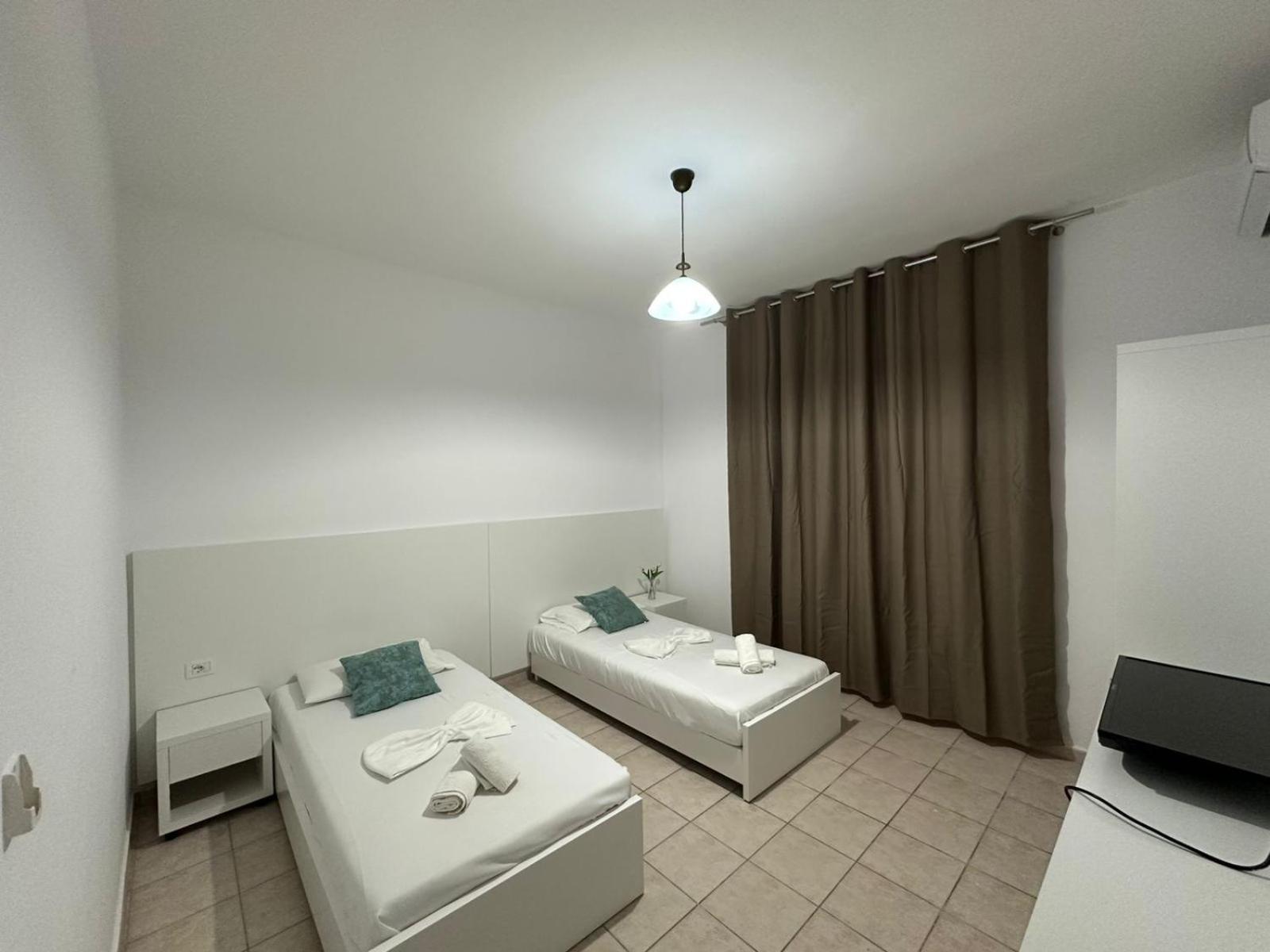 Hotel Ceka Саранда Екстер'єр фото
