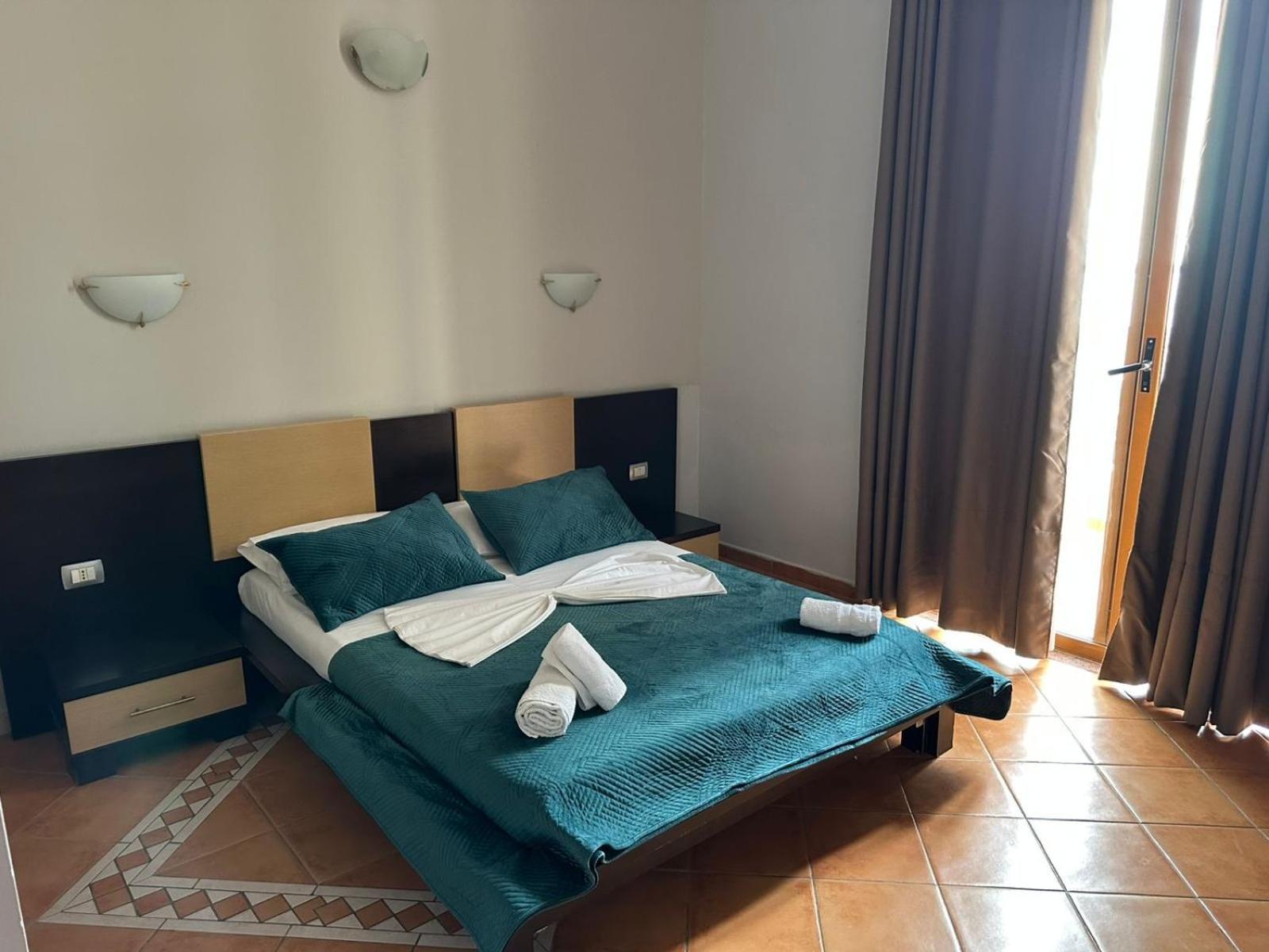 Hotel Ceka Саранда Екстер'єр фото