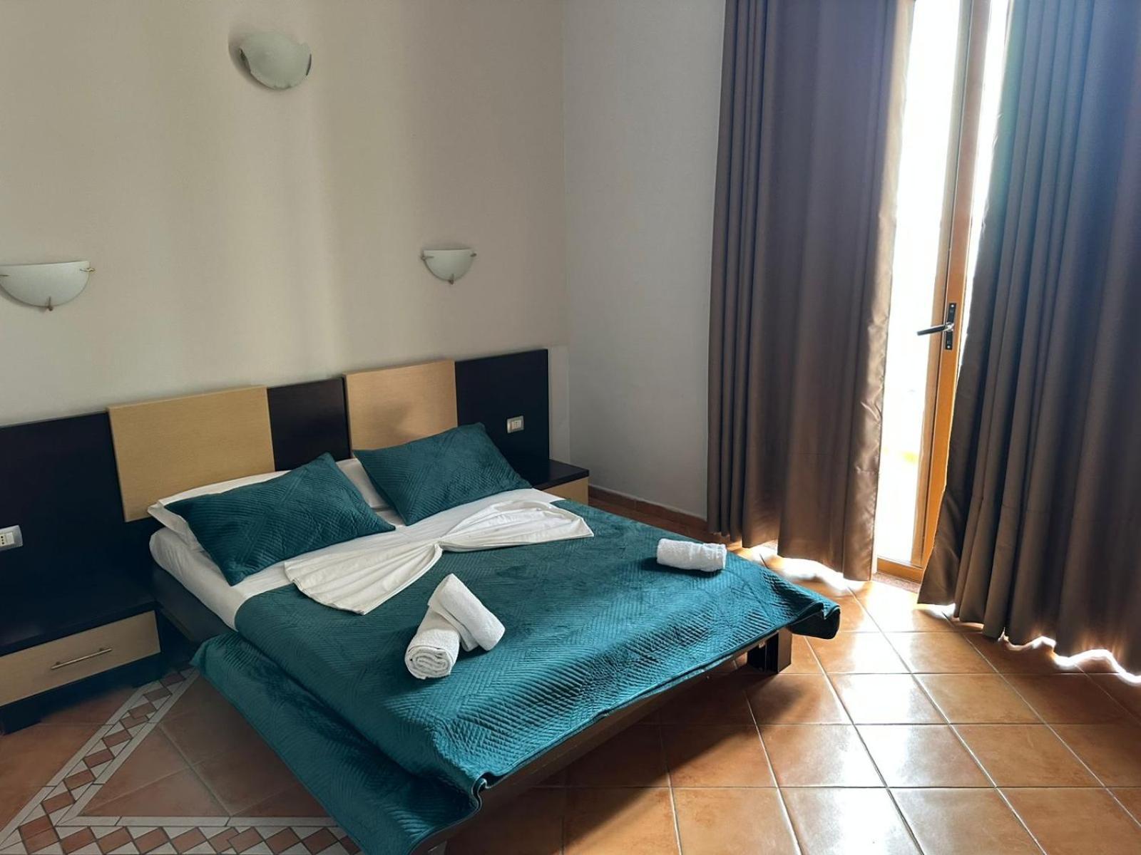 Hotel Ceka Саранда Екстер'єр фото